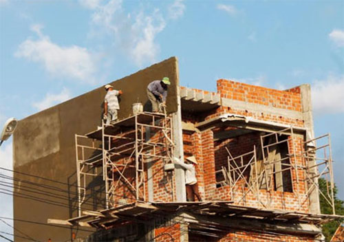 Thợ xây dựng “đánh đu với tử thần