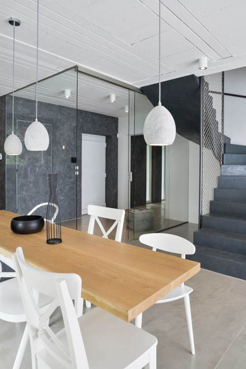 Nội thất ấn tượng với hai m&agrave;u đen – trắng