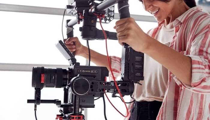 Steadicam và cách sử dụng màu trong phim so sánh prores với blackmagic raw