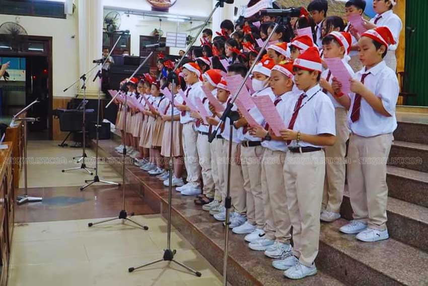 Bộ sưu tập đồng phục học sinh ấn tượng xinh xắn, Sài Gòn List