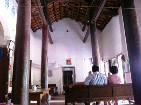 Sốc với ngôi nhà cổ trị giá chục tỷ trên đảo Quan Lạn