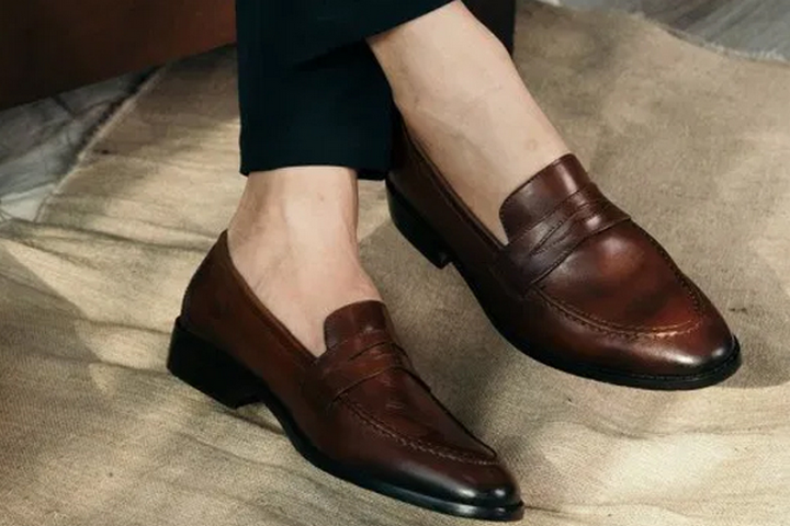 Những bí quyết lựa chọn giày tây thời trang nam công sở lịch lãm