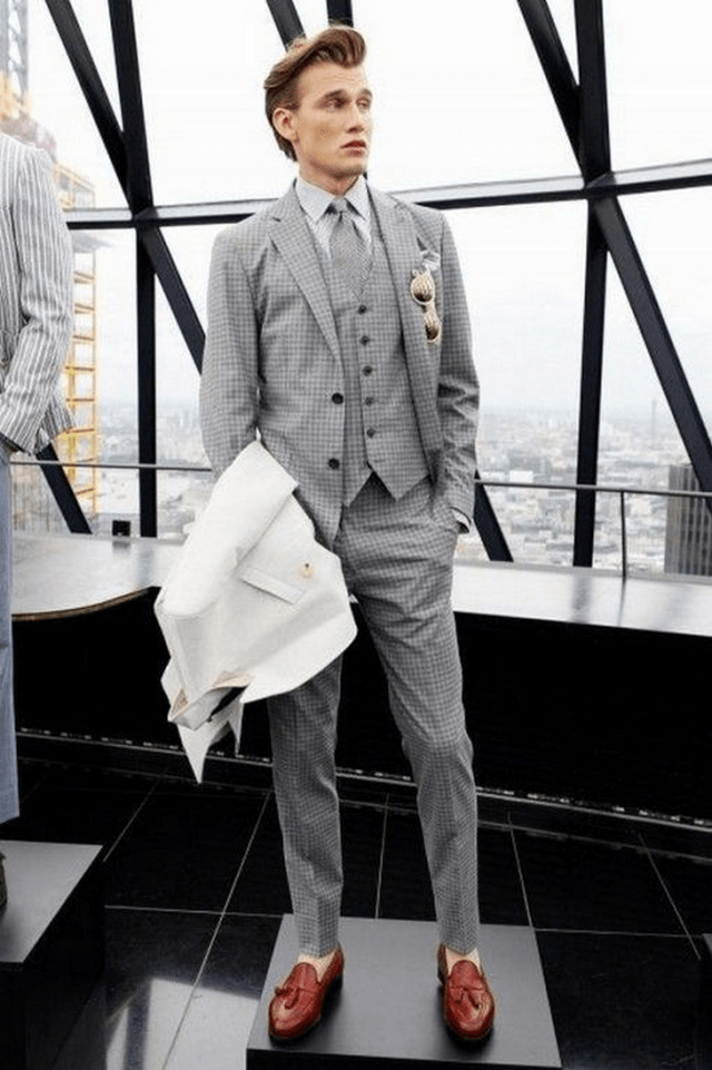 Nguyên tắc cần nhớ khi phối giày kết hợp với màu quần áo