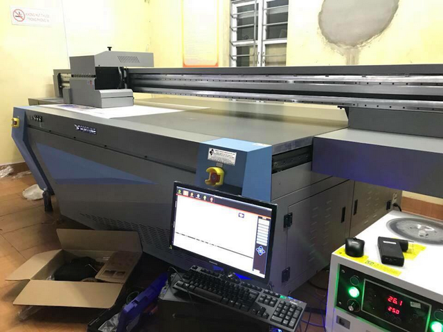 Công nghệ in uv quảng cáo chất lượng cao trên mọi chất liệu có gì khác biệt?