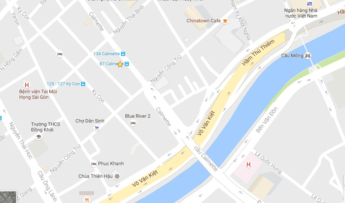 Thế nào là đường đâm vào hông nhà? hàng rào và cây xanh có tác dụng gì trong phong thủy?