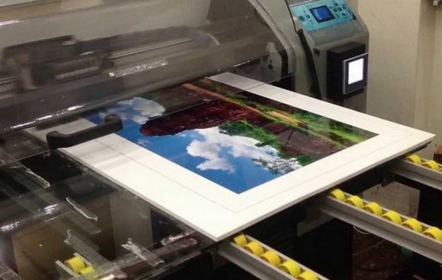 Các loại máy in UV hiện đại ngày nay