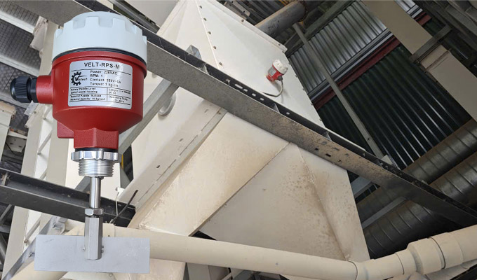 Cảm biến báo mức chất rắn dạng xoay