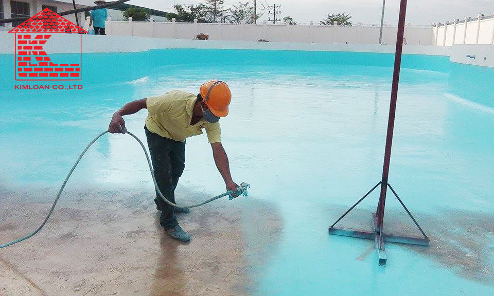 Thi công sơn epoxy chống thấm bể bơi