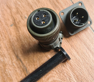 Giắc cắm (phích cắm) điện 3 chân 13A Maojwei