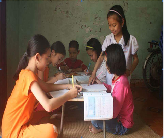 Câu chuyện học sinh mồ côi có tấm lòng nhân ái khiến mọi người ngưỡng mộ