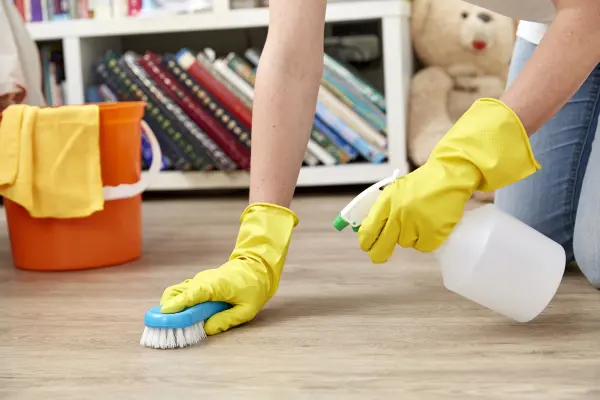 Giải pháp làm sạch sàn nhà trong 10 phút 3 lam ve sinh san nha an tet