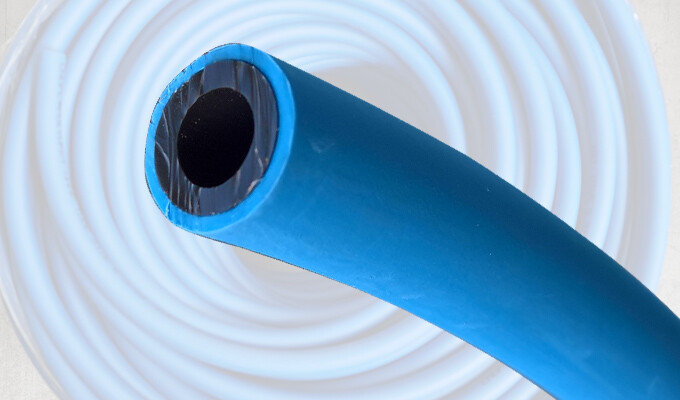 Ong-ong-khi-nen-chiu-tia-lua-dien