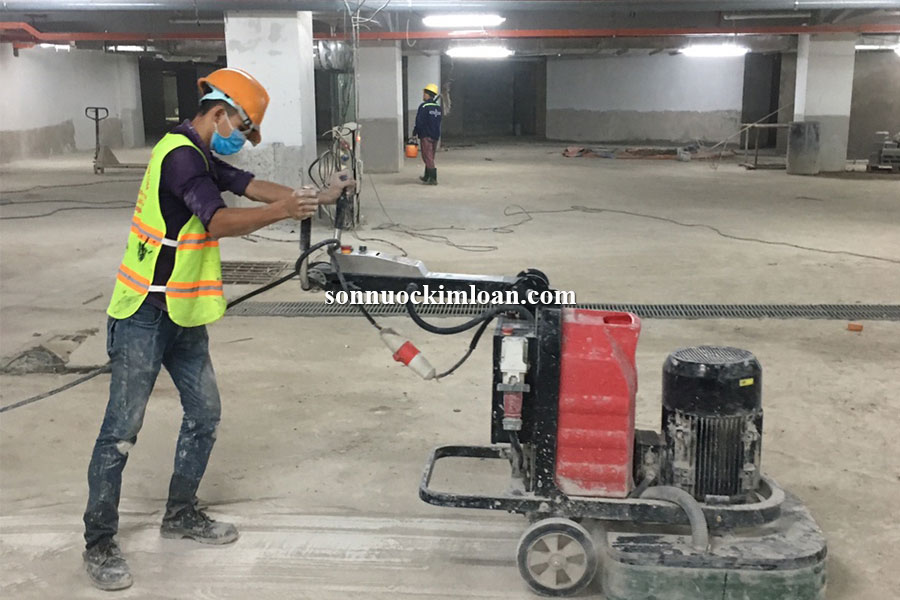 Sơn epoxy KLC  hệ lăn hay  tự san phẳng cho sàn ?