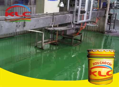 Chọn mẫu váy liền trong môi trường công sở tạo cho bạn một phong thái tao nhã